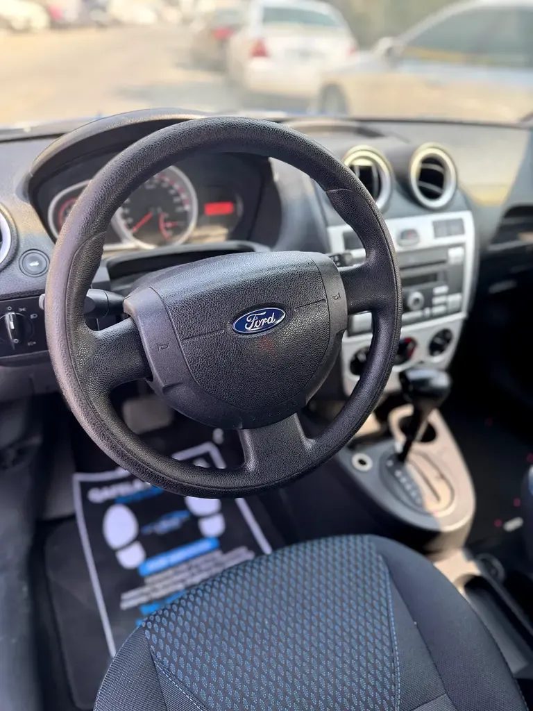 فورد فيجو 2015